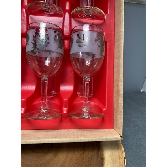 Set of 8 Vintage Libbey Silver Foliage 10 Oz Goblet Wine Glasses In Original Box - Picture 2 of 10